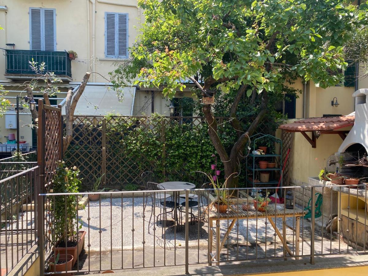Appartamento Indipendente Con Giardino Fralu Firenze Bagian luar foto