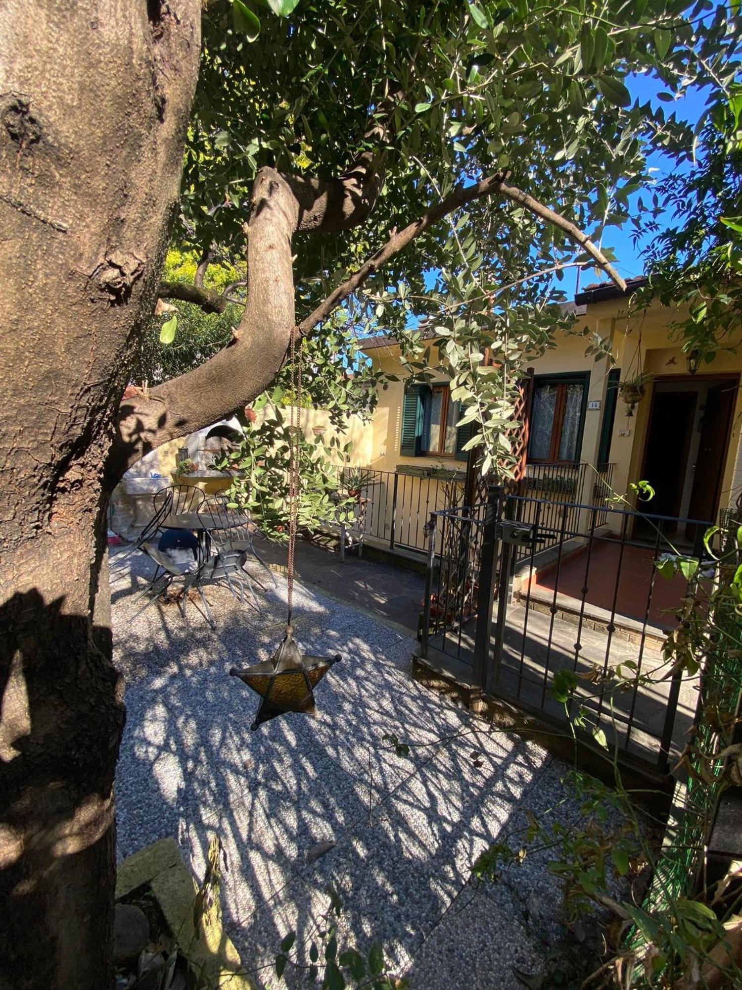 Appartamento Indipendente Con Giardino Fralu Firenze Bagian luar foto